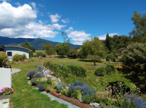 Patons Rock Beach Villas, Takaka